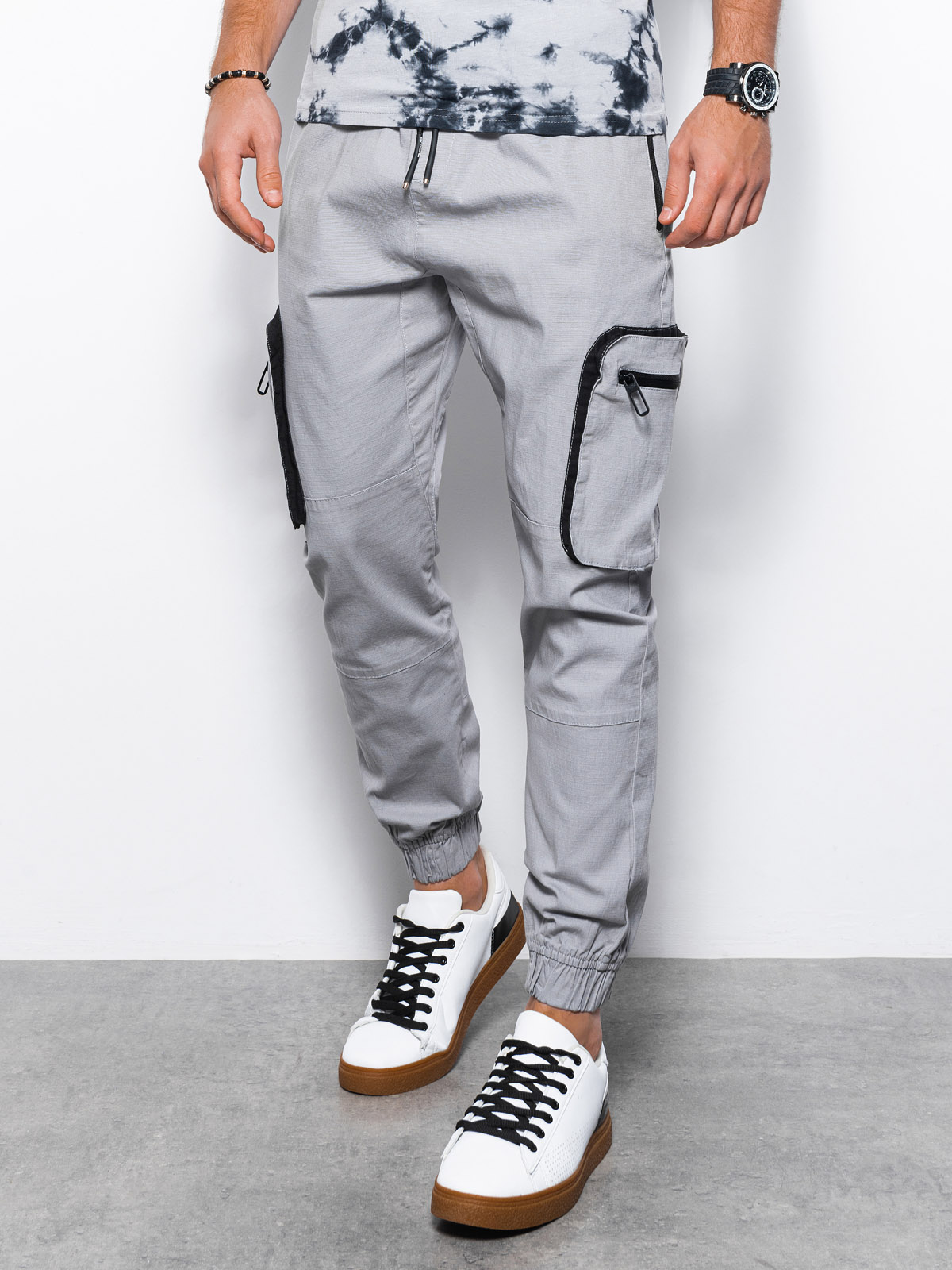 Pantaloni tip jogger pentru barbati P960 - gri