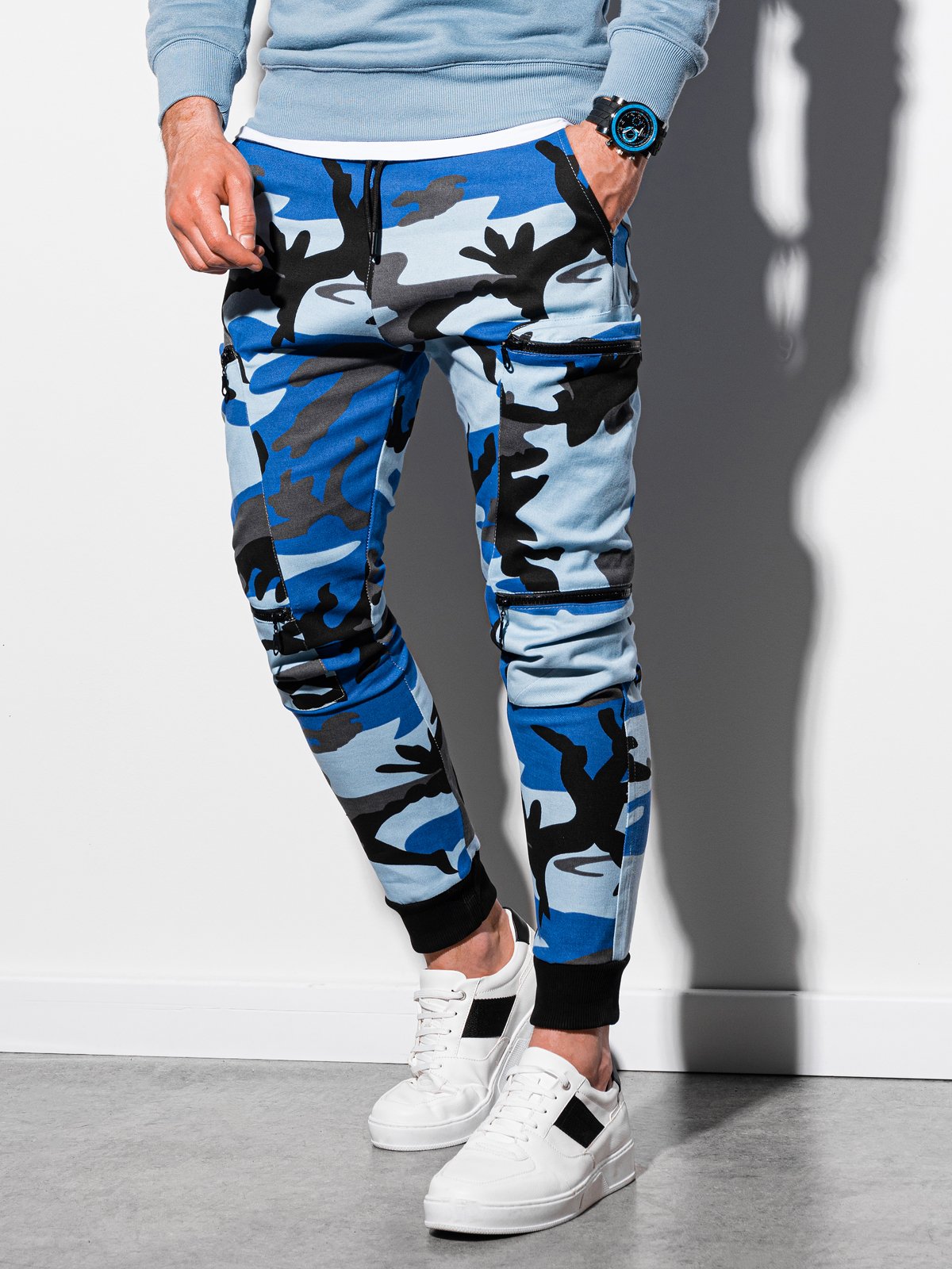 Pantaloni de jogging barbati P997 - camuflaj/albastru