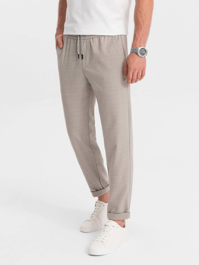 Pantaloni bărbătești în carouri cu talie elastică - gri deschis V1 OM-PACP-0122